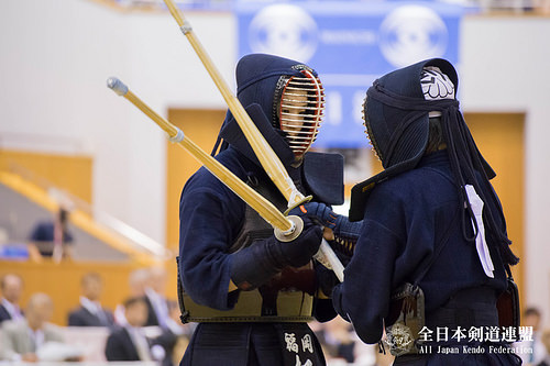 この画像は、サイトの記事「剣道 全日本選手権 女子　おすすめ YouTube視聴無料動画 まとめてご紹介！」のイメージ写真画像として利用しています。