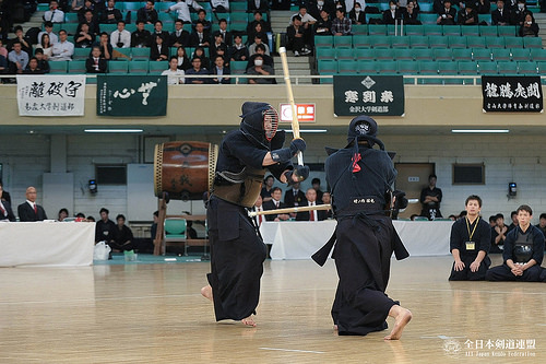 この画像は、サイトの記事「第64回 全日本学生剣道優勝大会 2016　おすすめ YouTube視聴無料動画 まとめてご紹介！」のイメージ写真画像として利用しています。
